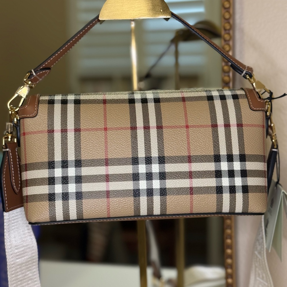 NWT Burberry Tan and Brown Bag - Picture 3 of 14